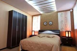 Гостиница VIP-Hotel Череповец Двухместный номер с 1 кроватью, общими душем и туалетом-1
